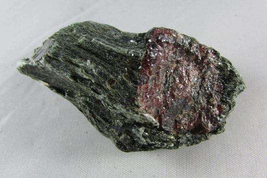 garent fuchsite crystal, rough crystal mineral brazil