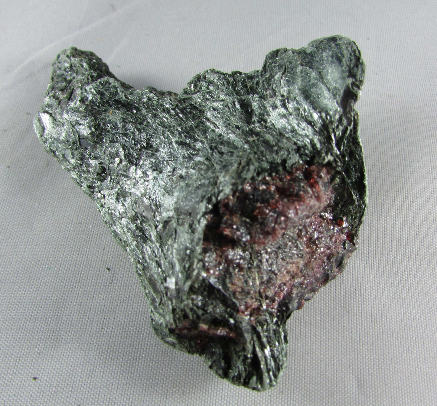 garent fuchsite crystal, rough crystal mineral brazil