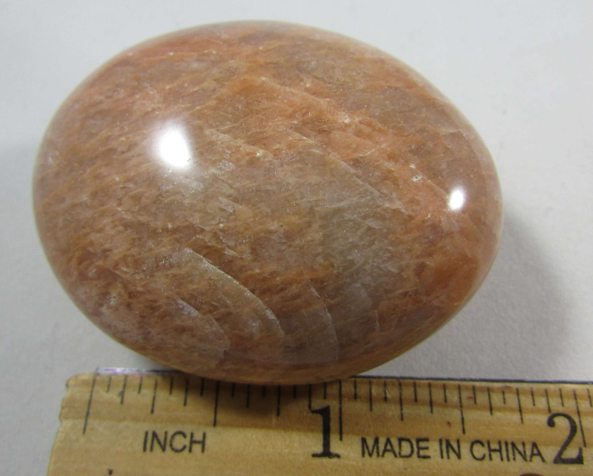 Peach Moonstone Palmstone – Moon Cycles, New Beginnings, Dream Recall, Intuition [MM198]
