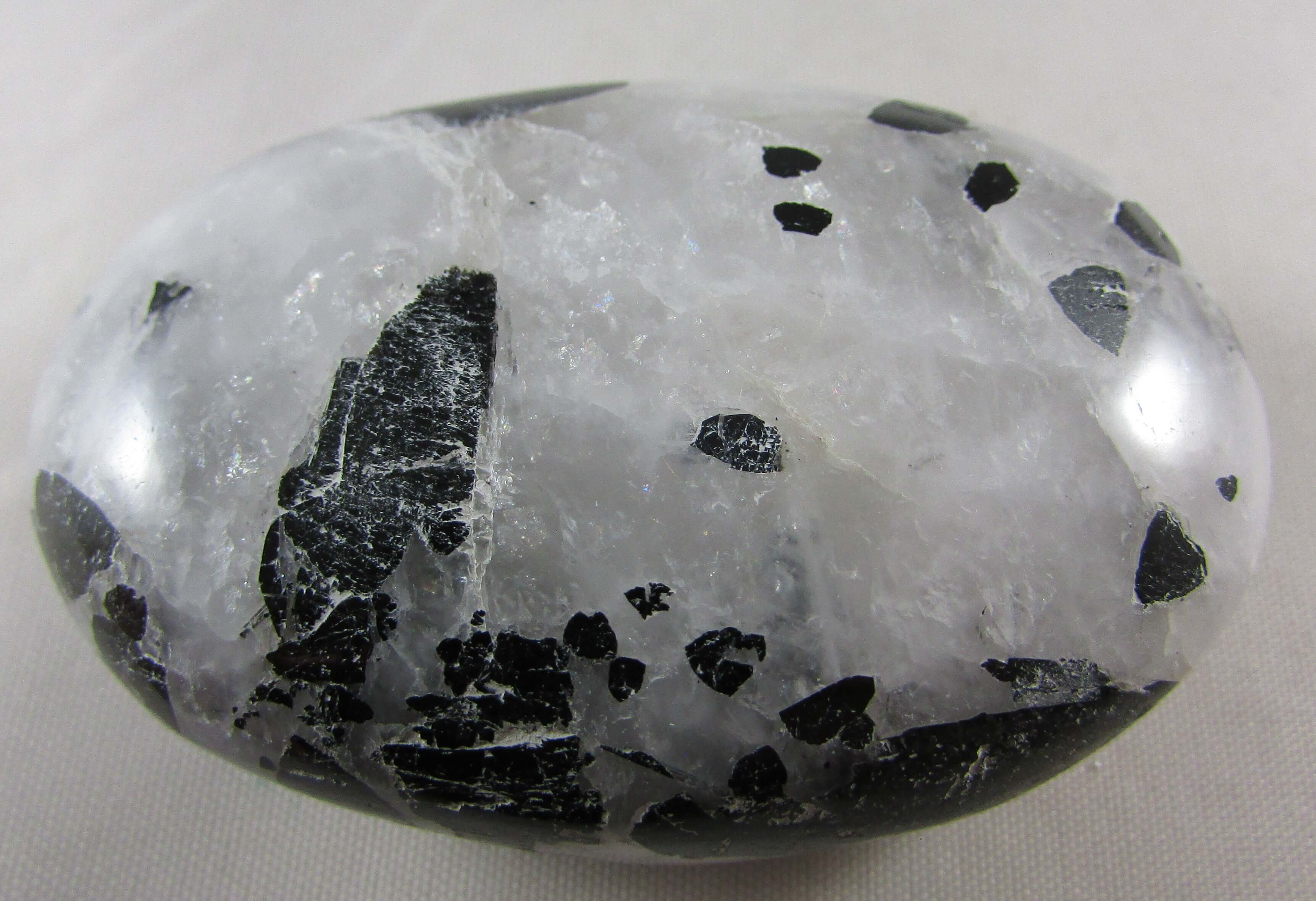 Tourmalinated Quartz Palmstone – Shadow Work, Protection & Grounded Clarity