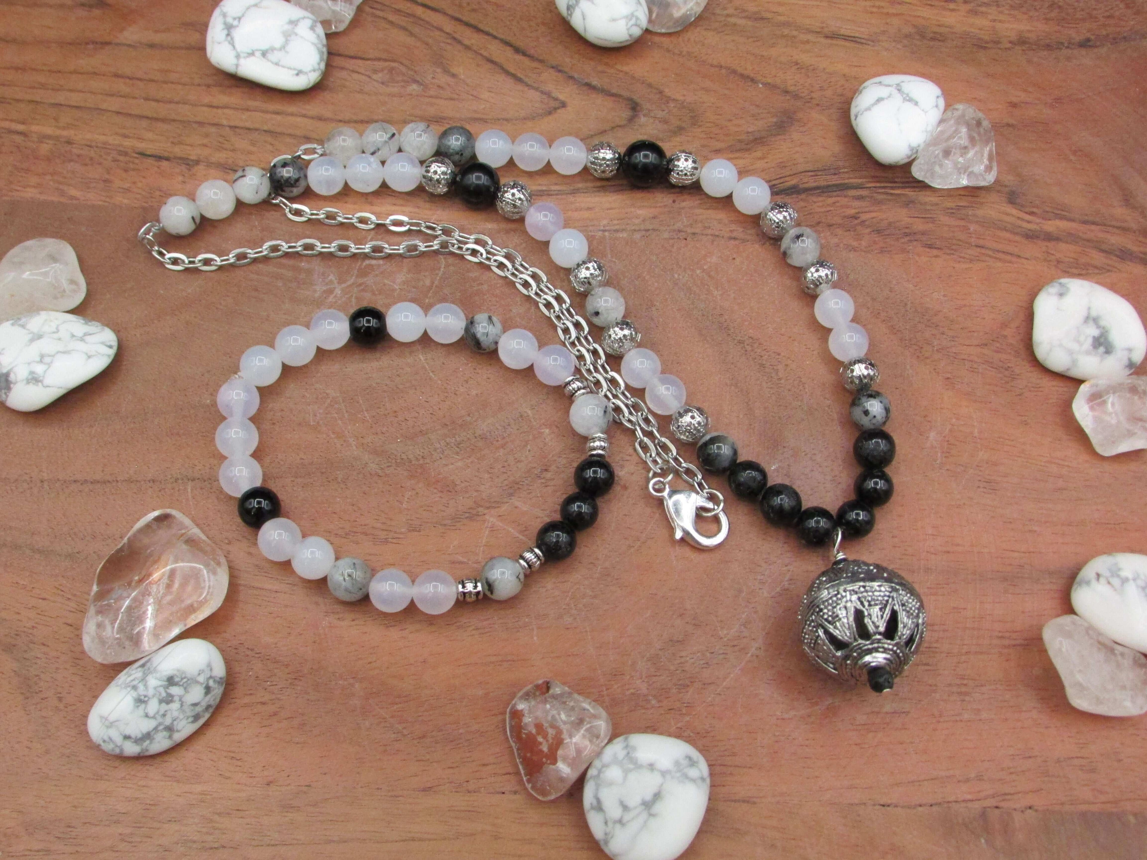 Grounded Courage Crystal Healing Set – Tourmalinated Quartz, White Agate & Black Tourmaline
