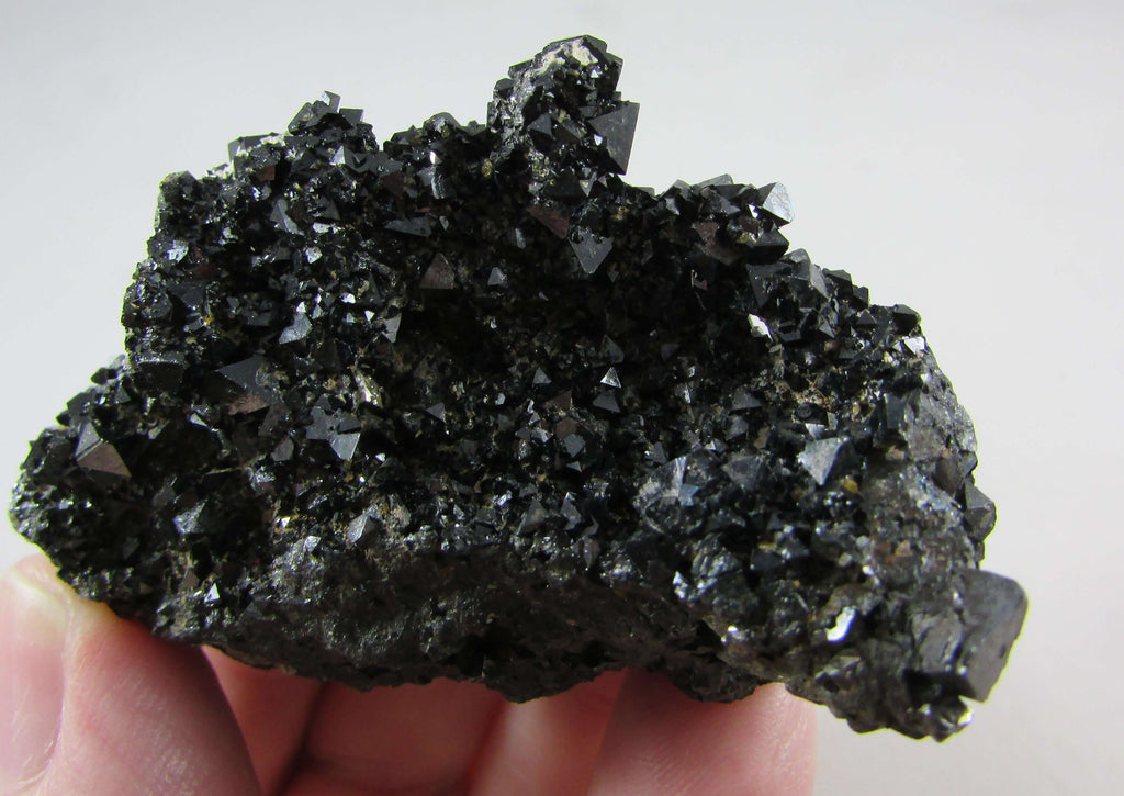 Magnetite Sparkly Cluster (Lodestone) – Magnetic Attraction, Grounding & Burnout Protection