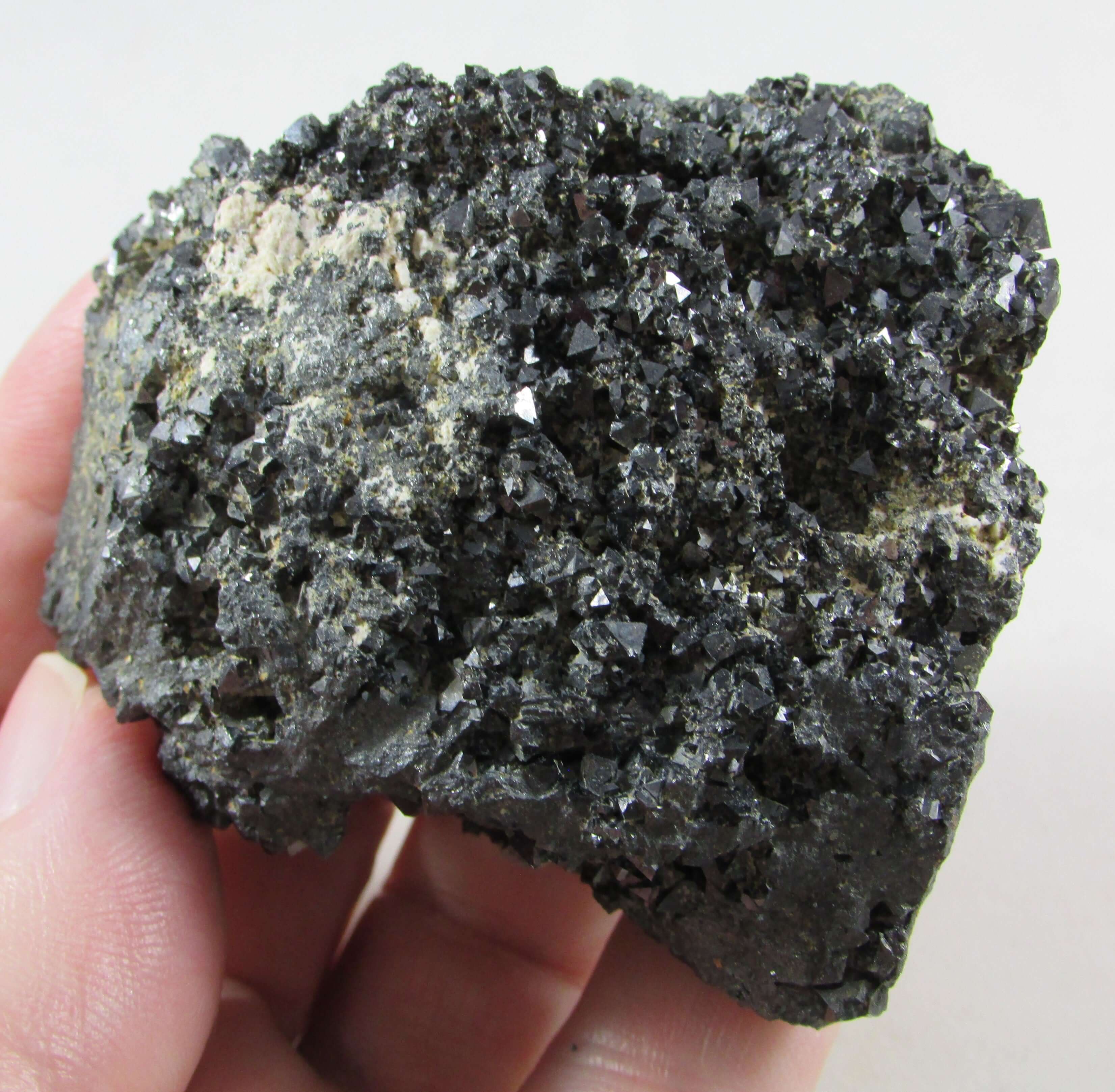 Magnetite Sparkly Cluster (Lodestone) – Magnetic Attraction, Grounding & Burnout Protection