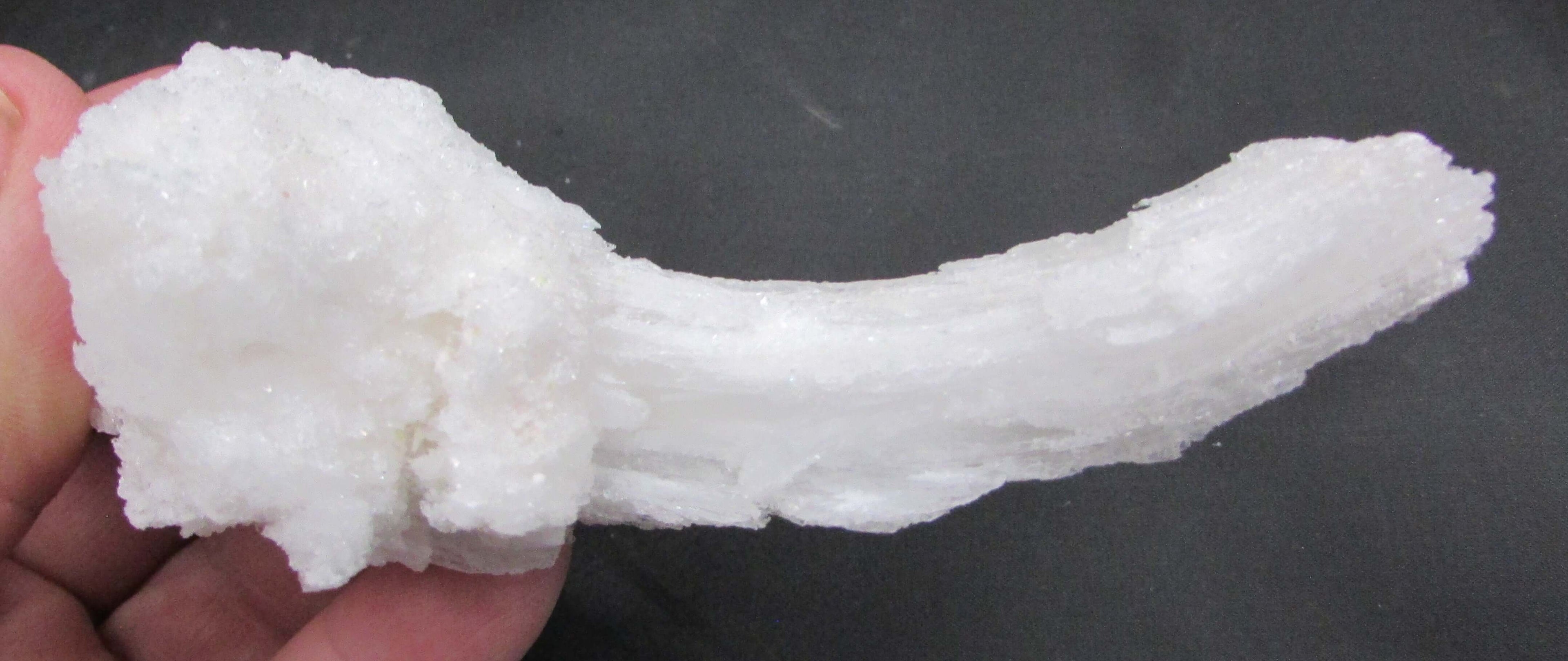 Ram's Horn Selenite - Stone of Spiritual Activation, Mental Clarity [GM113]