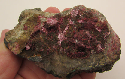 Roselite (Morocco, Rare) – Overall Well-Being, Soul Path Guidance & Heart’s Desire