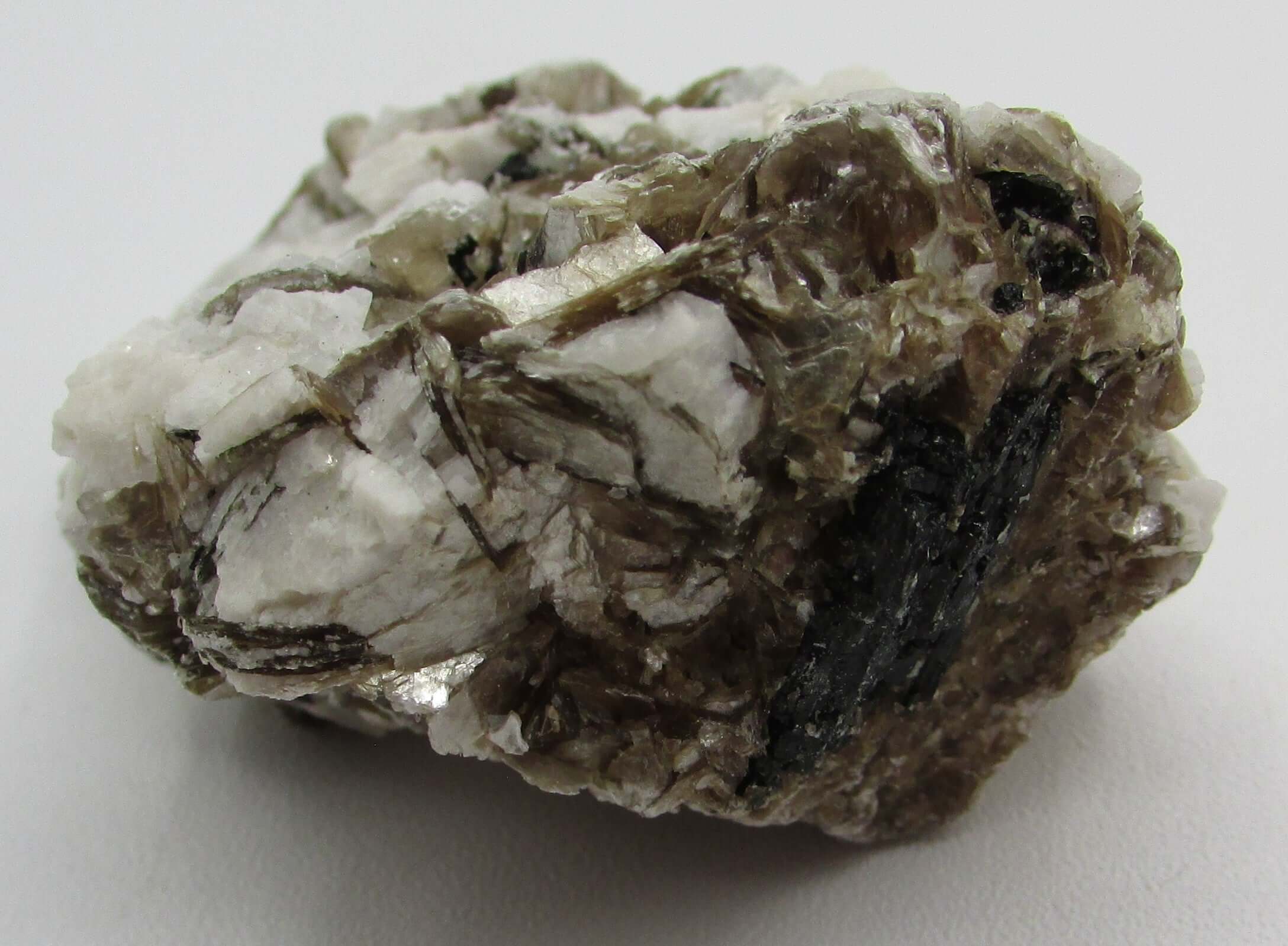 Golden Yellow Muscovite Black Tourmaline – Bigger Picture Vision, Clarity [NTG117]