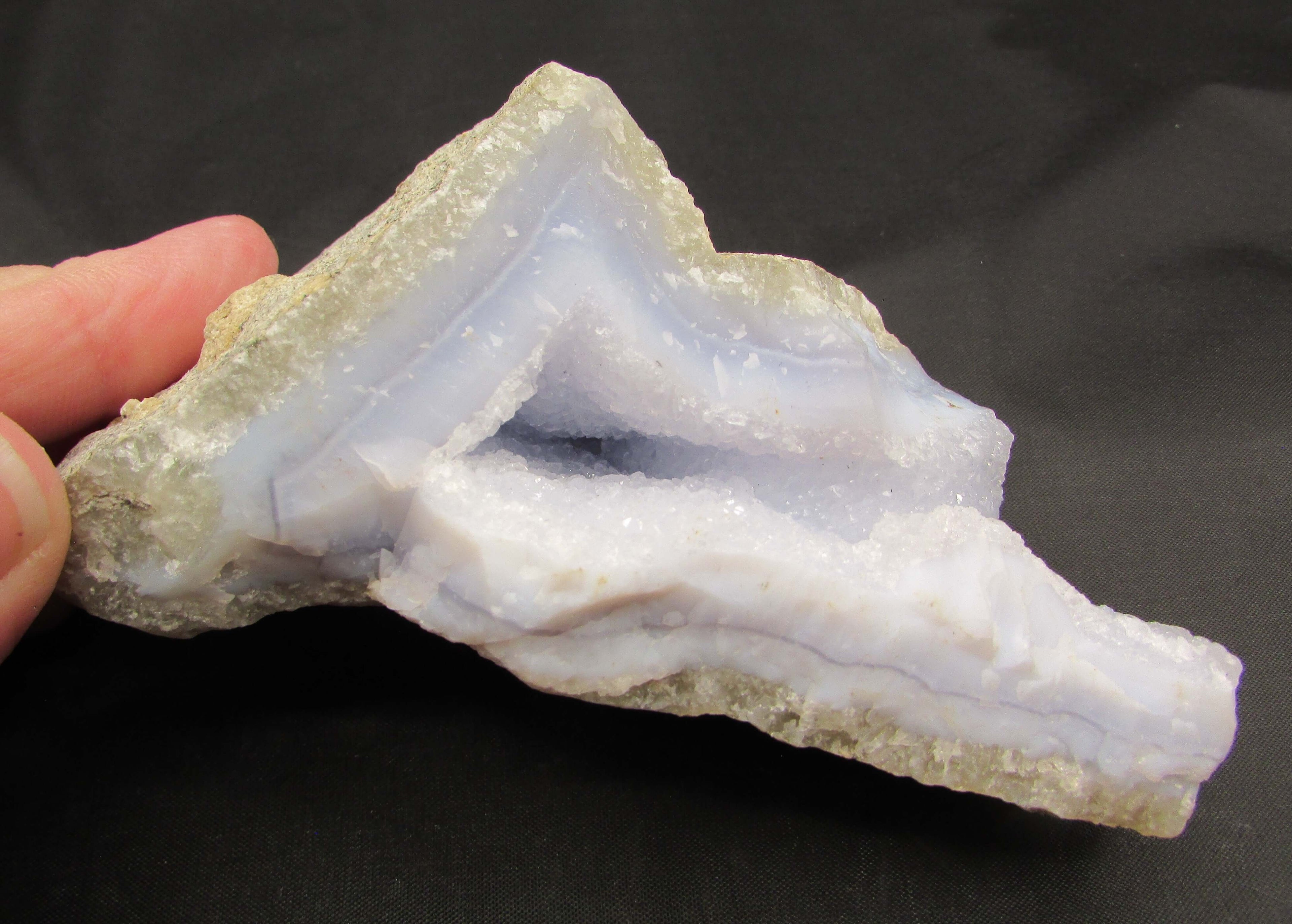 Malawi Blue Lace Agate – Inner Attunement, Angelic Connection, Empaths [MSA107]