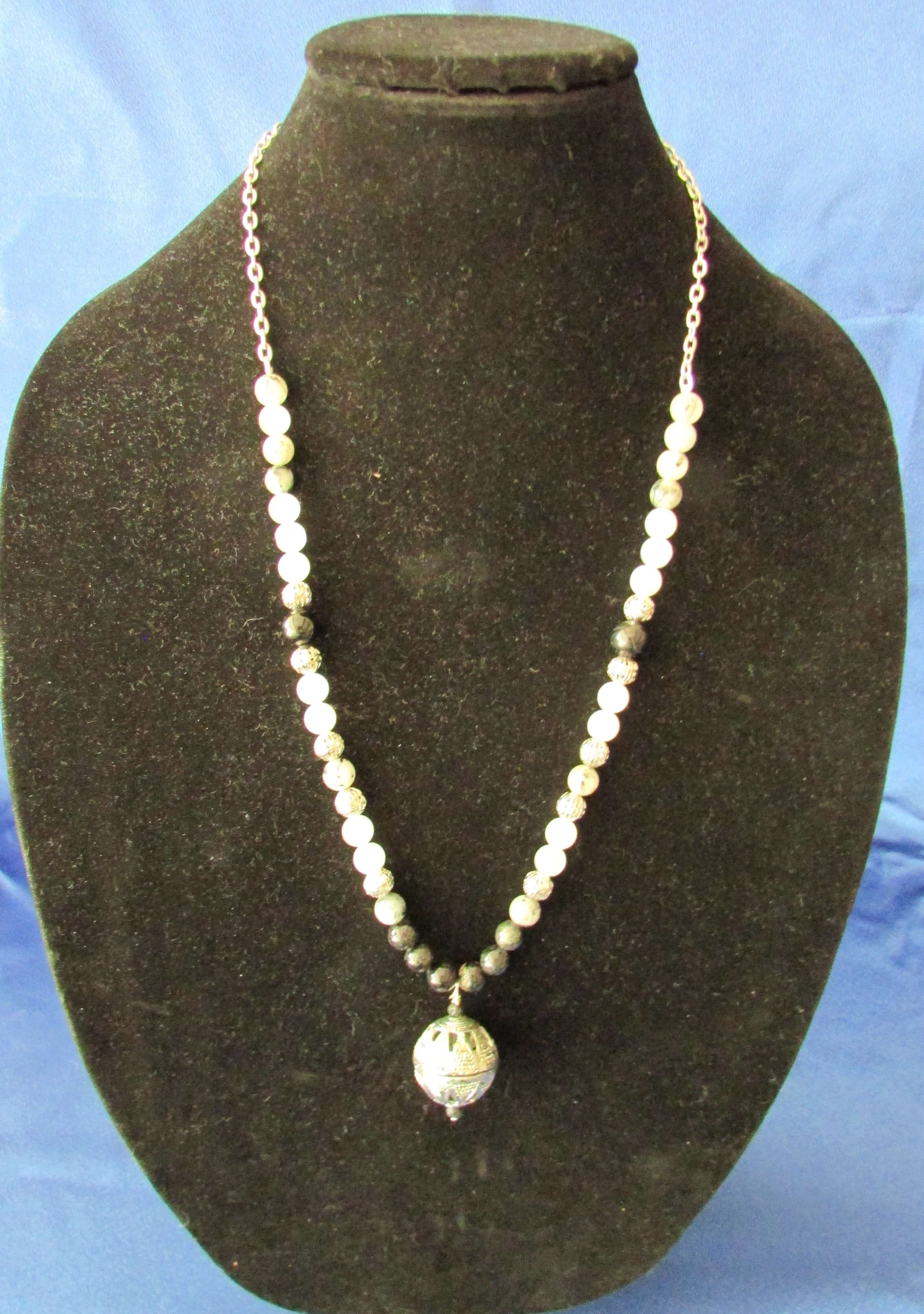 Aura Purification Necklace – Tourmalinated Quartz, Black Tourmaline