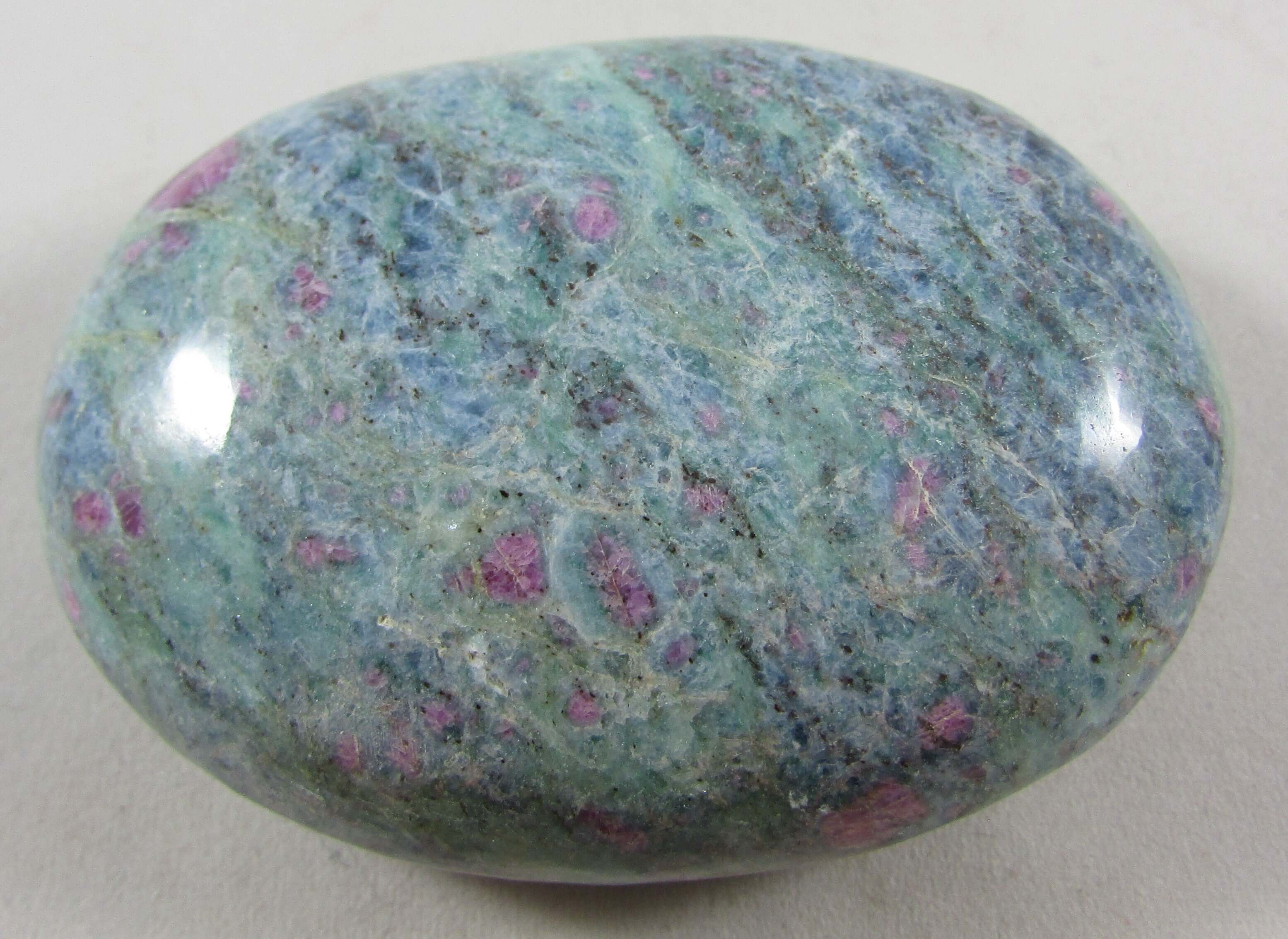 Ruby Zoisite Palmstone – Intuitive Awareness, Deep Healing & Abundance [MIM169]