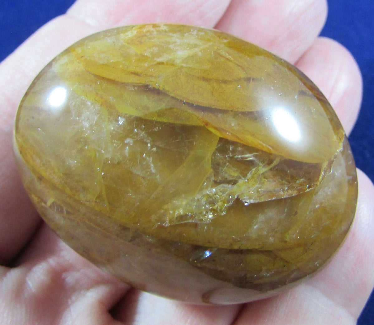 Golden Healer Quartz Palmstone (Madagascar) – Positive Transformation, Inner Strength & Emotional Renewal