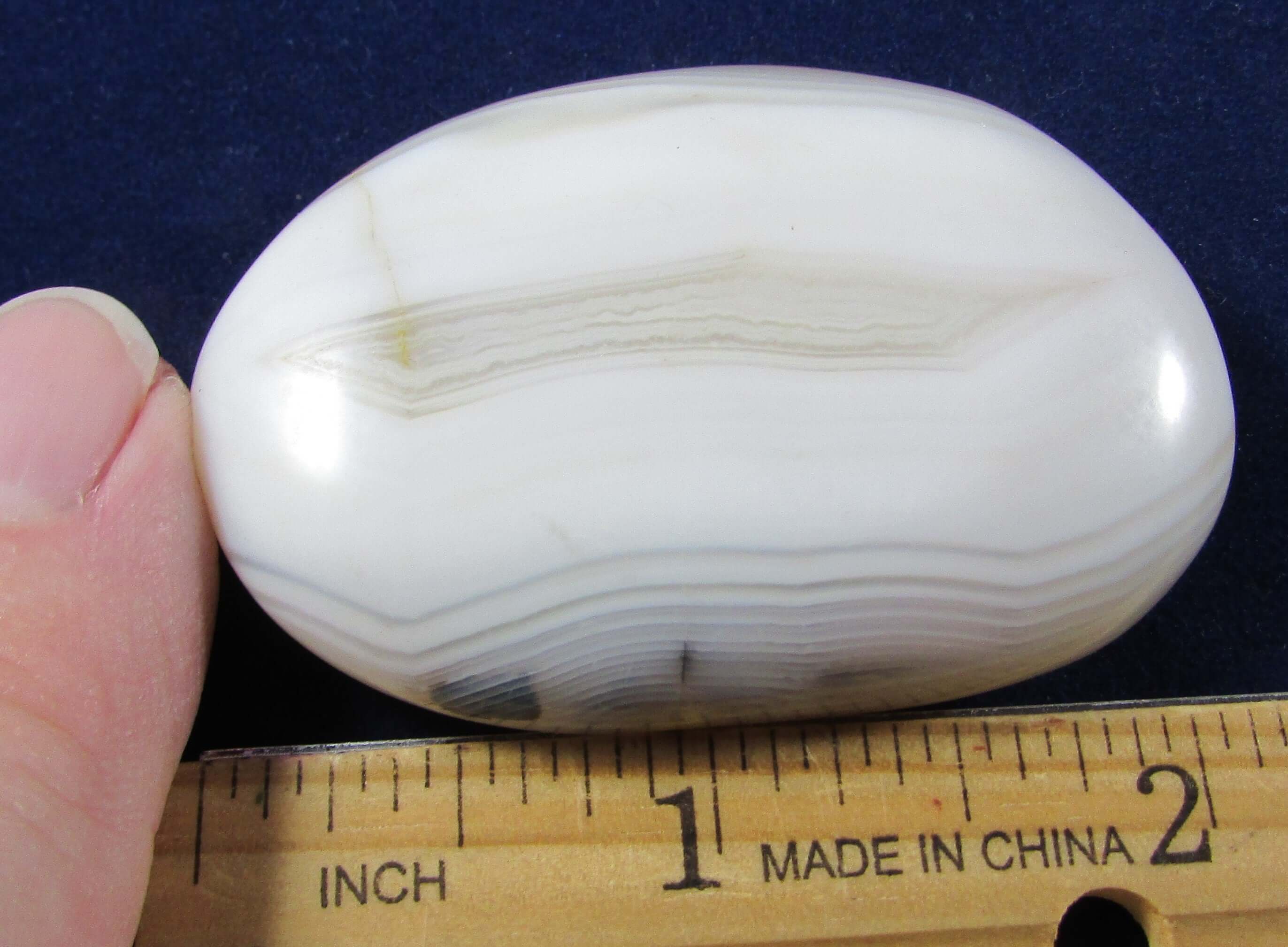 Banded Agate Palmstone – Energy Detox, Truth & Earth Connection | Protective Grounding Stone