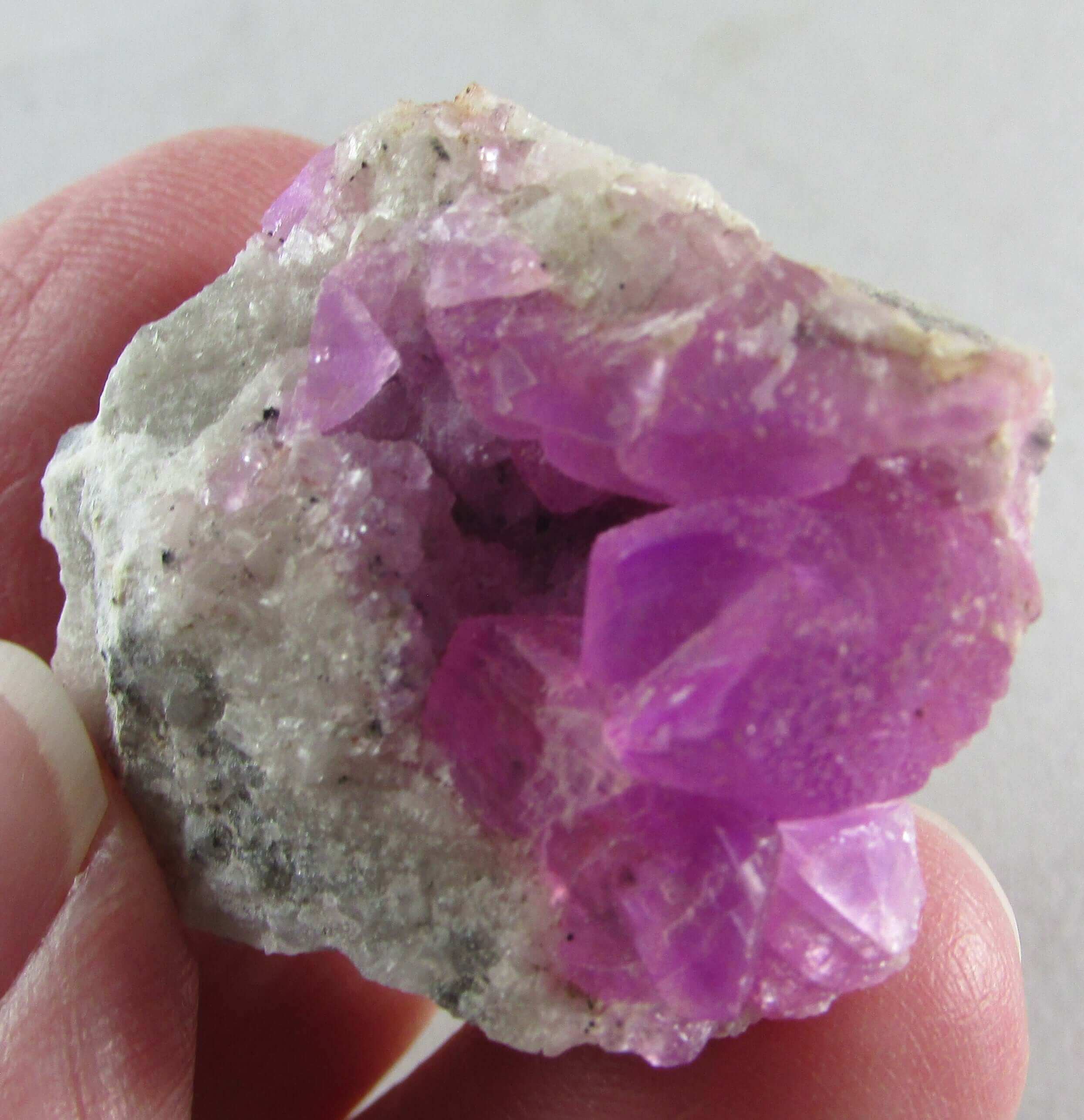 Cobalto Calcite (Aphrodite Stone) – Unconditional Love, Forgiveness & Deep Heart Healing | High‑Frequency Heart Chakra Crystal