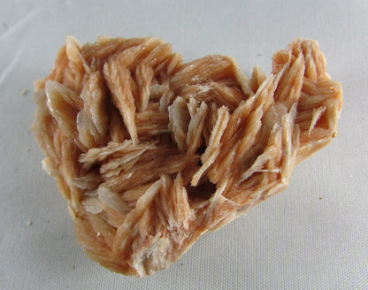 rose barite, desert rose barite crystal cluster, morocco