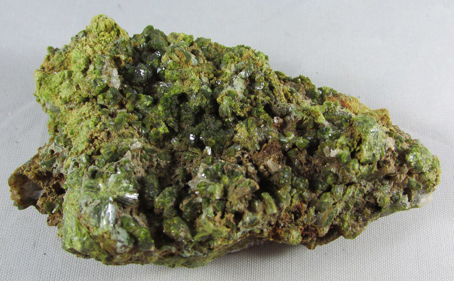 natural rough epidote, south africa mineral