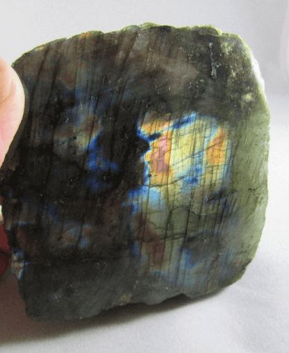 blue flash labradorite, natural labradorite, madagascar